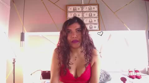 Snapshot of seleneblaze chatting on October 30, 2025, 5:24 pm Selene online show from October 30, 2025, 5:24 pm