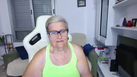 Selenna online show from May 15, 2026, 10:17 pm