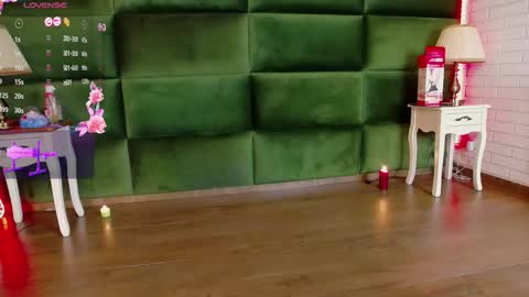 Selen online show from December 5, 2025, 8:05 pm