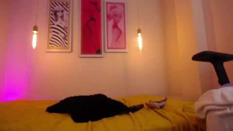 Snapshot of seleny_fitness chatting on December 7, 2024, 2:35 pm Mayte online show from December 7, 2024, 2:35 pm