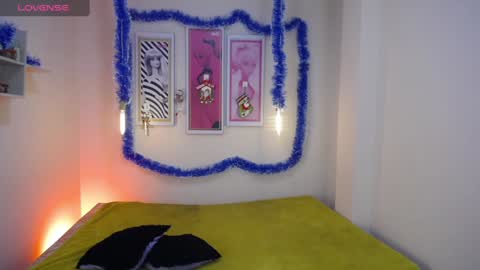 Snapshot of seleny_fitness chatting on December 11, 2024, 1:17 pm Mayte online show from December 11, 2024, 1:17 pm