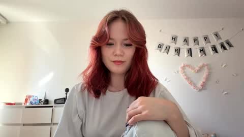 Lily online show from April 5, 2026, 9:06 am