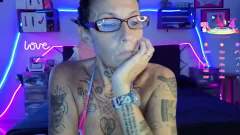 Snapshot of selvaggia_del_caribe chatting on October 22, 2025, 4:51 pm Selvaggia Del Caribe online show from October 22, 2025, 4:51 pm