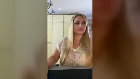 Alina online show from November 28, 2025, 8:39 am