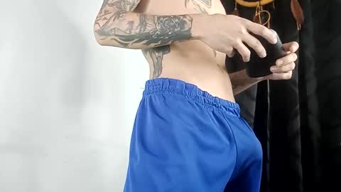 sem_alas online show from October 16, 2025, 1:39 am