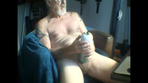 Snapshot of semajstretsa chatting on February 1, 2025, 2:56 pm frederick online show from February 1, 2025, 2:56 pm