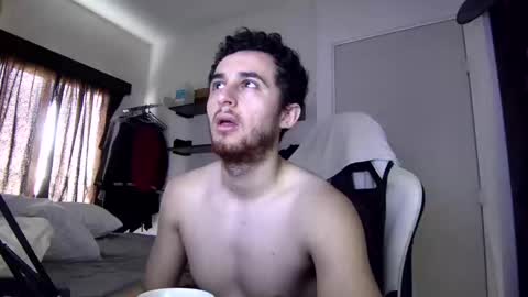 Snapshot of senitzzu chatting on December 29, 2024, 2:42 pm PAJACONTROL online show from December 29, 2024, 2:42 pm