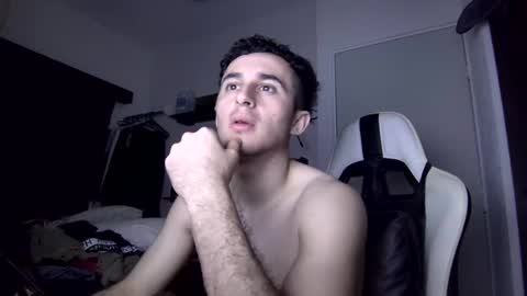 Snapshot of senitzzu chatting on January 17, 2025, 7:41 am PAJACONTROL online show from January 17, 2025, 7:41 am