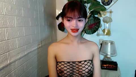 Snapshot of sensational_yeng chatting on June 7, 2026, 4:33 pm sensational_yeng online show from June 7, 2026, 4:33 pm