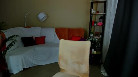 sensitiveheartt online show from February 23, 2026, 7:22 pm