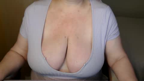 Snapshot of sensual_cris chatting on May 27, 2026, 7:16 am CRIS online show from May 27, 2026, 7:16 am