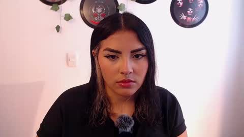 Snapshot of sensual_flame chatting on September 20, 2025, 3:24 pm Camille and sophie online show from September 20, 2025, 3:24 pm