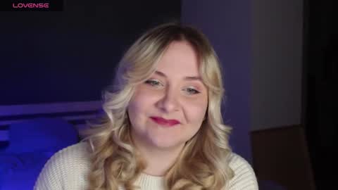 Snapshot of sensual_girrrl chatting on April 26, 2026, 11:46 pm Ilona online show from April 26, 2026, 11:46 pm