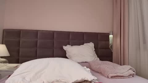 Snapshot of sensual_jasmine chatting on February 23, 2025, 4:57 pm Jasmine online show from February 23, 2025, 4:57 pm