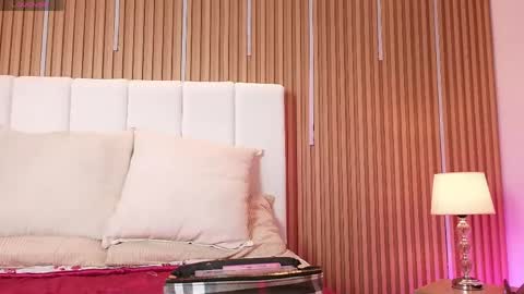 Sensual Kim77 online show from May 12, 2026, 12:57 pm