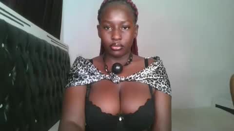Snapshot of sensual_ria chatting on June 1, 2026, 6:15 am sensual_ria online show from June 1, 2026, 6:15 am