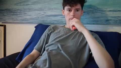 Snapshot of sensualalien chatting on April 5, 2026, 10:51 pm Cam online show from April 5, 2026, 10:51 pm