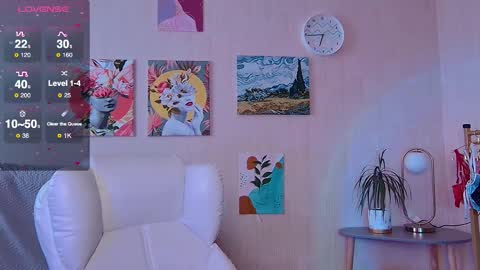 Snapshot of sensuallucy233 chatting on November 2, 2025, 9:00 am sensuallucy233 online show from November 2, 2025, 9:00 am