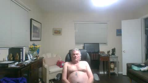 Snapshot of sensualsteve106 chatting on December 4, 2024, 3:59 am sensualsteve106 online show from December 4, 2024, 3:59 am