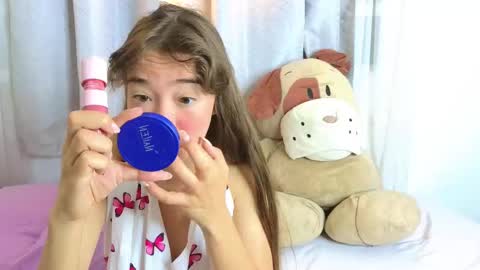 Snapshot of serafina_ chatting on October 9, 2025, 1:20 pm serafina_ online show from October 9, 2025, 1:20 pm