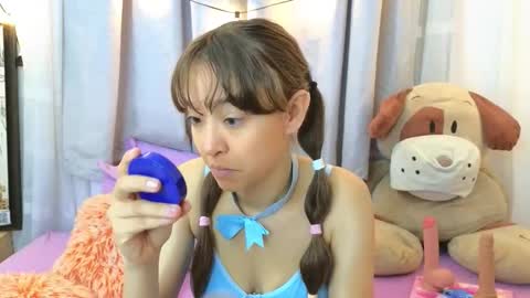 Snapshot of serafina_ chatting on November 3, 2025, 12:39 pm serafina_ online show from November 3, 2025, 12:39 pm