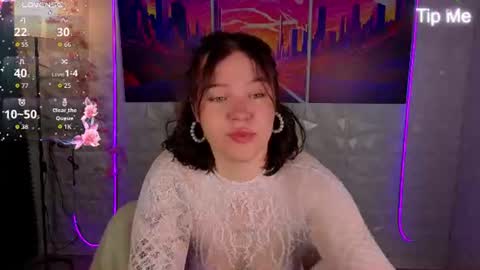 Lisa and Mona online show from July 26, 2026, 1:14 am