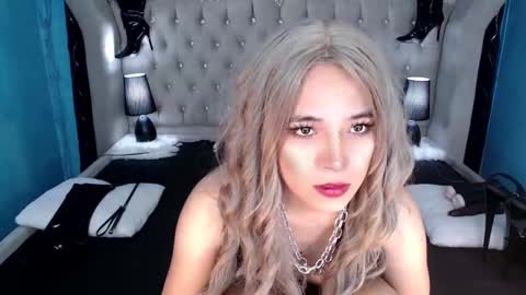 Snapshot of seraphinaheather chatting on March 8, 2025, 1:57 pm Chloe online show from March 8, 2025, 1:57 pm