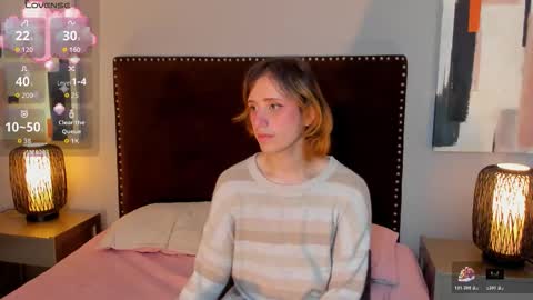 Seraphine star online show from March 22, 2026, 1:36 pm