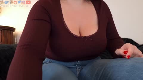 SeraReads online show from November 29, 2025, 4:04 am