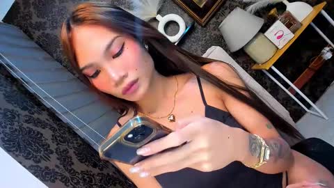 Snapshot of serena_harper chatting on September 23, 2025, 1:52 am RED HARPER online show from September 23, 2025, 1:52 am