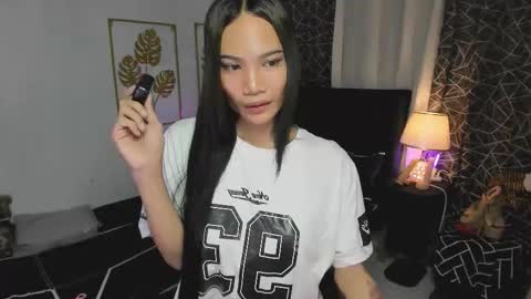 Snapshot of serena_harper chatting on October 27, 2025, 9:52 pm RED HARPER online show from October 27, 2025, 9:52 pm