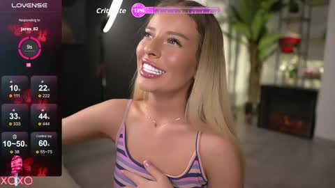 Snapshot of serenanoir chatting on June 6, 2026, 9:19 pm Serena online show from June 6, 2026, 9:19 pm
