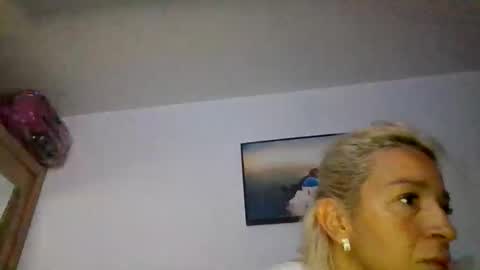 Snapshot of serenanyxon chatting on June 9, 2026, 8:20 pm serenanyxon online show from June 9, 2026, 8:20 pm