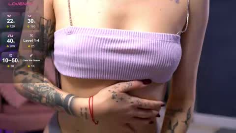 Snapshot of serenavelour chatting on October 27, 2025, 11:14 am Serena online show from October 27, 2025, 11:14 am