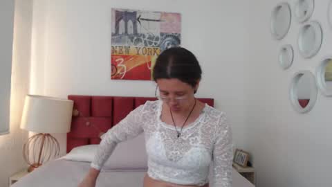 sereneclarks_ online show from January 14, 2025, 12:14 pm