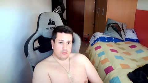 Snapshot of sergio95n chatting on April 6, 2026, 1:01 pm Pollos online show from April 6, 2026, 1:01 pm