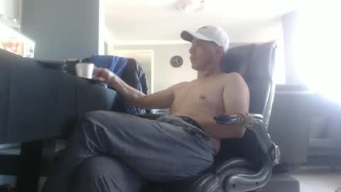 Snapshot of serioyhetero19 chatting on January 14, 2025, 9:51 pm hetero serio discreto online show from January 14, 2025, 9:51 pm