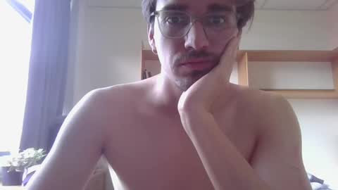 Snapshot of servandomier chatting on February 26, 2025, 2:25 pm mier online show from February 26, 2025, 2:25 pm