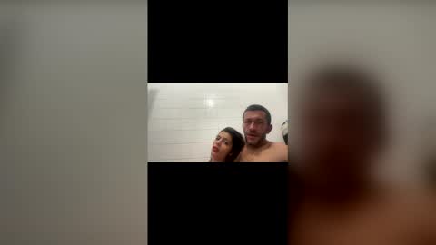 sesamehot online show from December 1, 2025, 1:27 pm