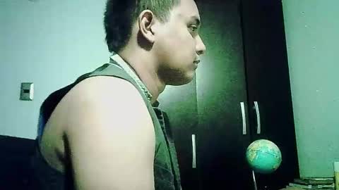 Snapshot of seth_titanxxx chatting on January 13, 2025, 4:18 am seth_titanxxx online show from January 13, 2025, 4:18 am