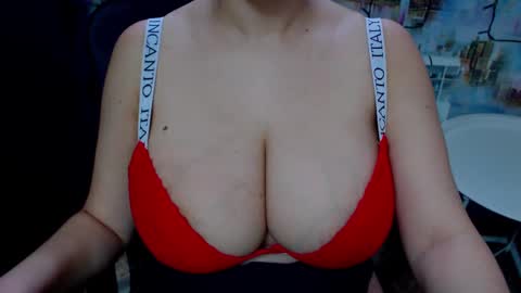 Snapshot of seu_cute chatting on February 16, 2025, 9:15 am seu_cute online show from February 16, 2025, 9:15 am