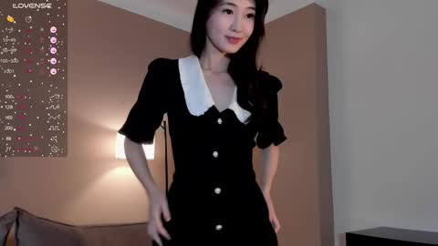 Snapshot of seulbi chatting on November 15, 2025, 3:52 pm Sana online show from November 15, 2025, 3:52 pm