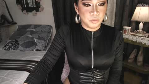 Snapshot of sexdrivezebbianax chatting on June 21, 2026, 7:49 pm sexdrivezebbianax online show from June 21, 2026, 7:49 pm