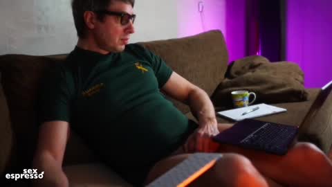 Snapshot of sexespresso chatting on March 6, 2025, 7:10 pm Thank you for Birthday Wishes online show from March 6, 2025, 7:10 pm