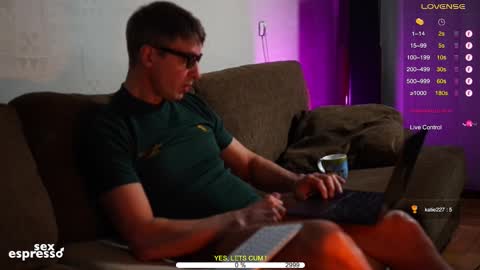 Snapshot of sexespresso chatting on October 17, 2025, 3:25 pm Thank you for Birthday Wishes online show from October 17, 2025, 3:25 pm