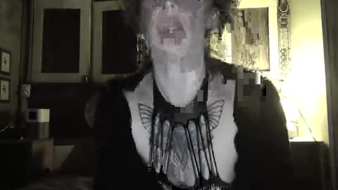 Snapshot of sexnchocolate chatting on February 4, 2025, 5:31 am Trixy Rose online show from February 4, 2025, 5:31 am