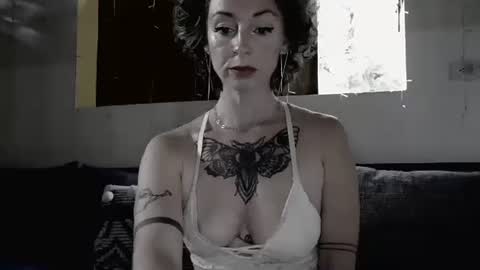 Snapshot of sexnchocolate chatting on March 3, 2025, 9:37 pm Trixy Rose online show from March 3, 2025, 9:37 pm