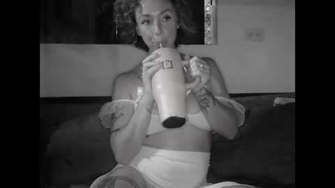 Snapshot of sexnchocolate chatting on September 10, 2025, 9:48 pm Trixy Rose online show from September 10, 2025, 9:48 pm