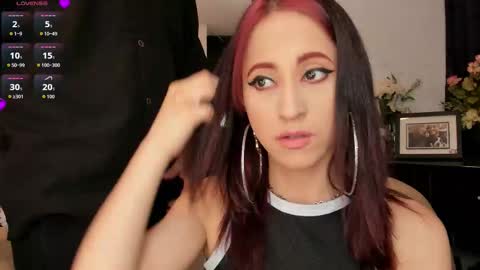 Snapshot of sextape_couple chatting on October 15, 2025, 12:55 am Ask me online show from October 15, 2025, 12:55 am