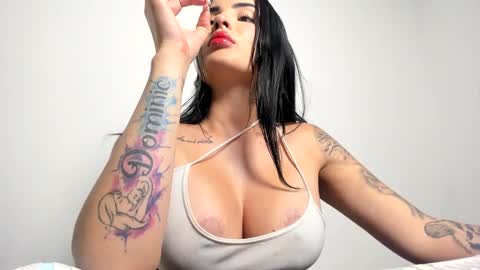 Snapshot of sexual_addiction chatting on January 15, 2025, 1:56 am SARA online show from January 15, 2025, 1:56 am